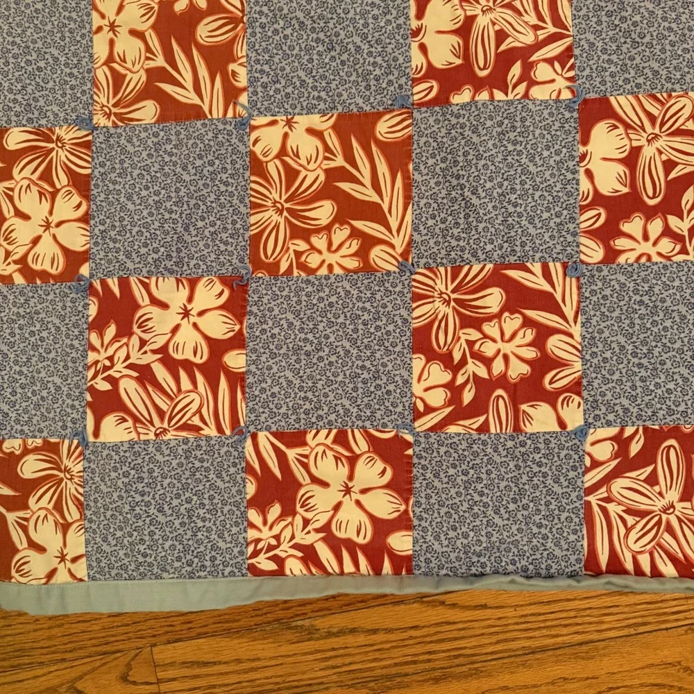 1.a.0.0.7.a Handmade Tied Patchwork Quilt Red Floral Blue Lap Throw Cottage
